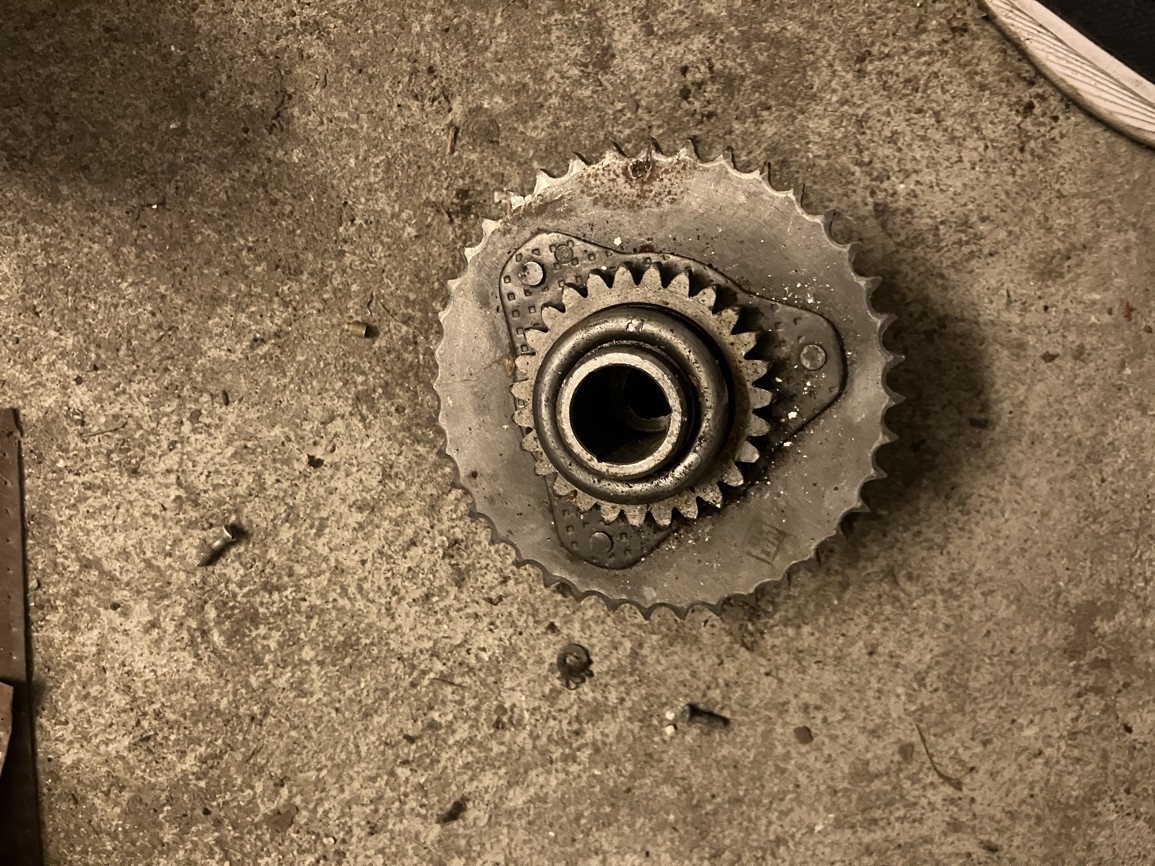 celý spojkový koš na čz 175 - 6