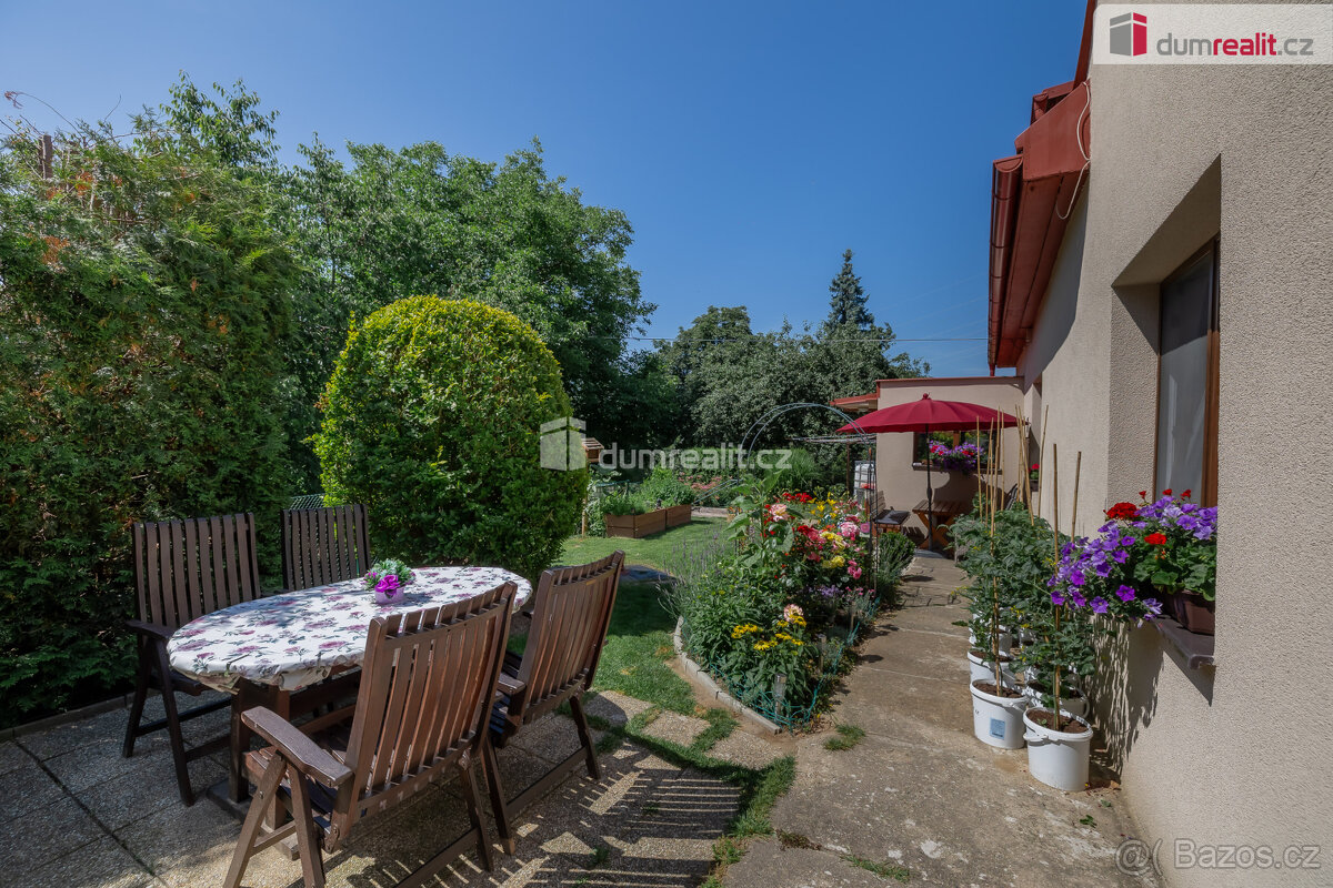 Prodej rodinného domu 280 m2, pozemek 2.444 m2 - Praha Nebuš - 6