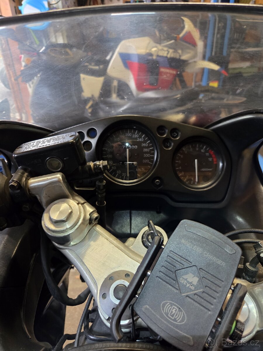 Honda Cbr1100xx blackbird - 6