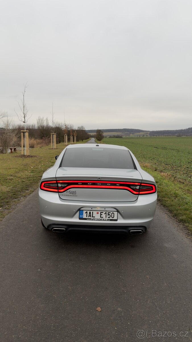 Dodge Charger 3.6 V6 Pentastar (2020 - 6