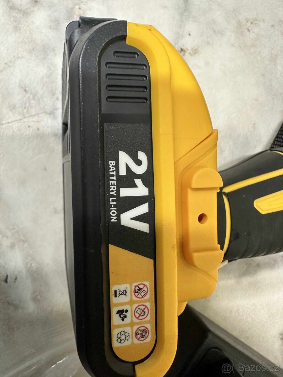 (546) Aku vrtačka / šroubovák YUNXI 2 - 6