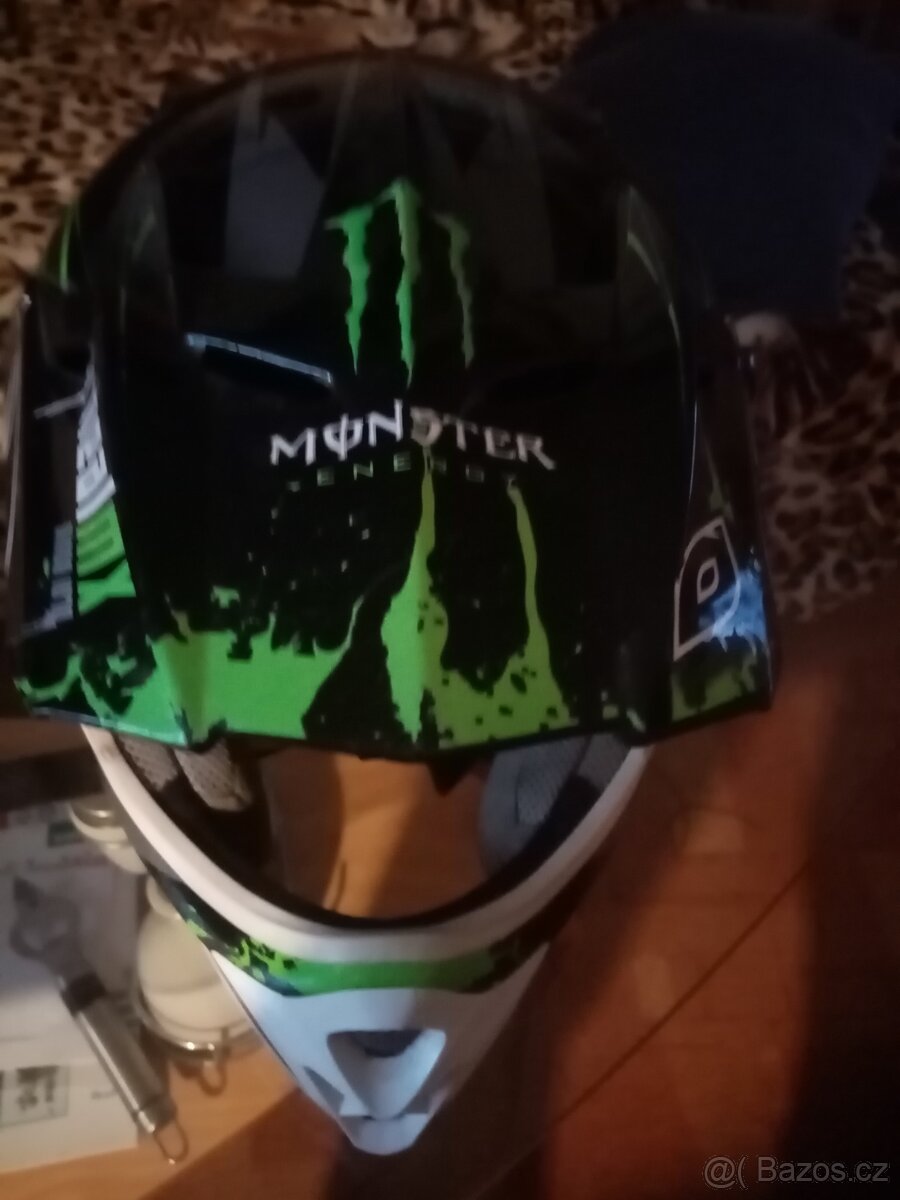 Přilba monster - 6