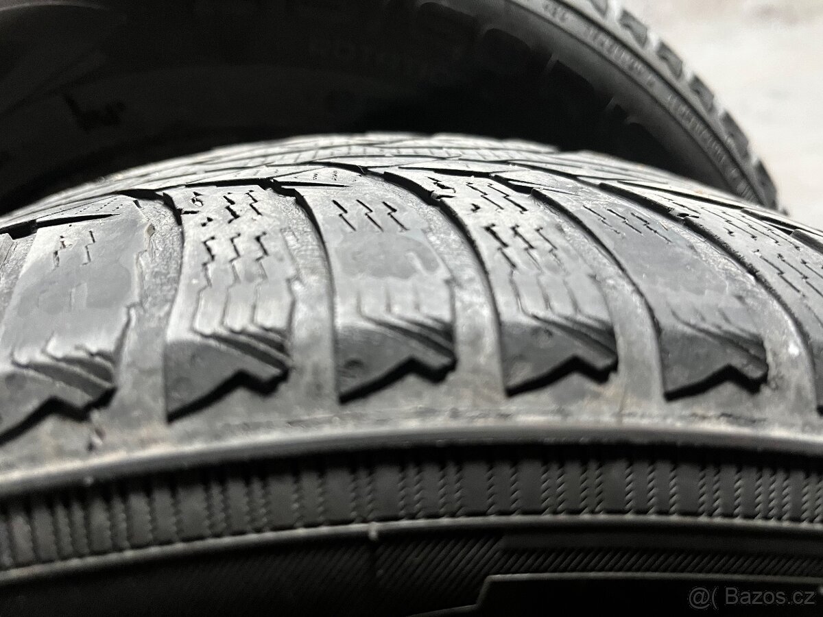 Prodám pneu 215/60/16+puklice+disky - 6