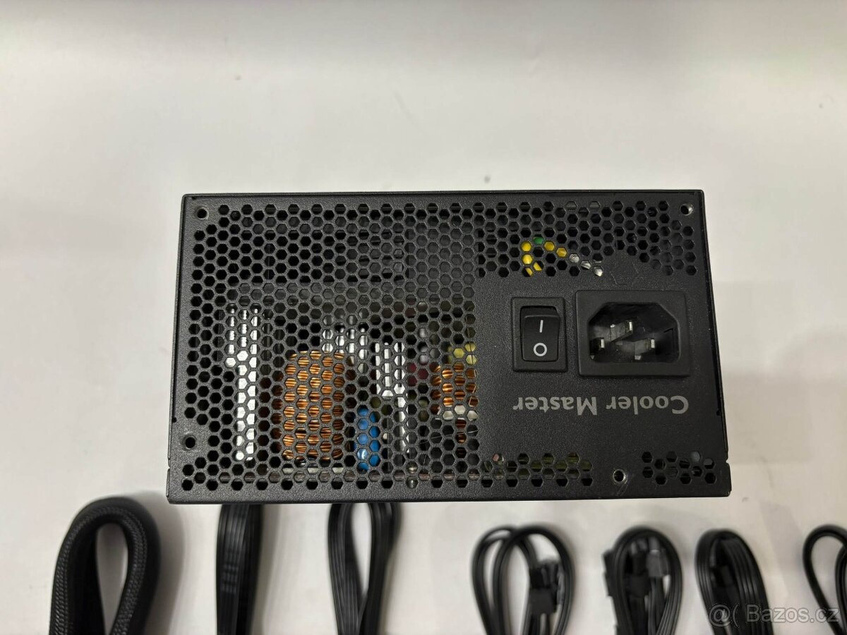 PC Zdroj CoolerMaster V850 - 6