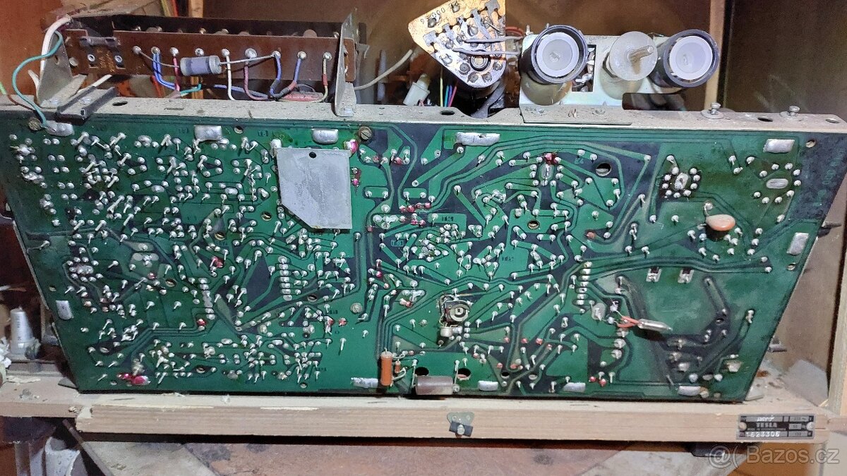 Televize Tesla Limba 4252U (černobílý televizor) - 6