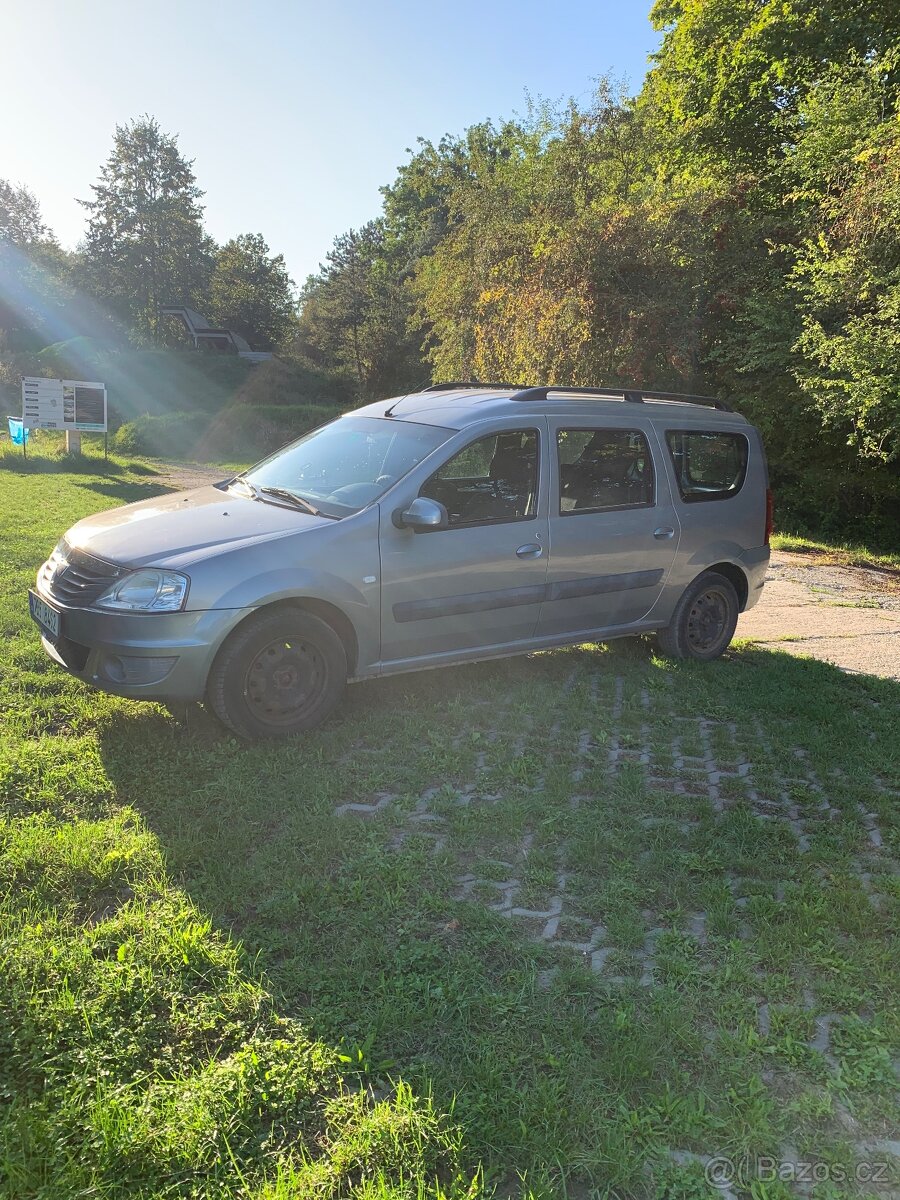 Dacia Logan vestavba na míru MCV 1.6 16V 2010 - 6