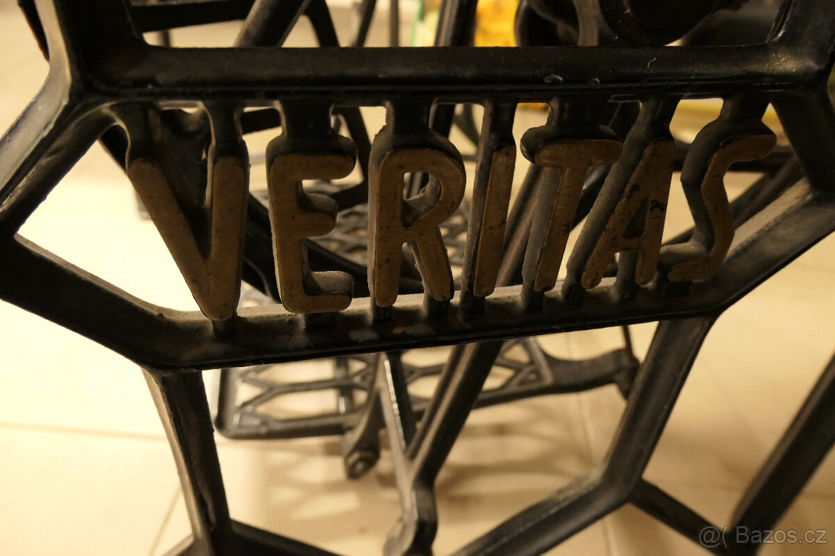 Prodám šicí stroj VERITAS - 6