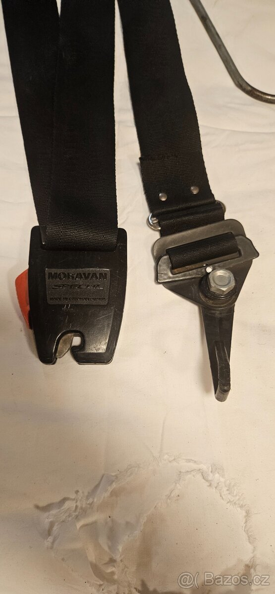 Prodám pásy skoda 110R Moravan - 6