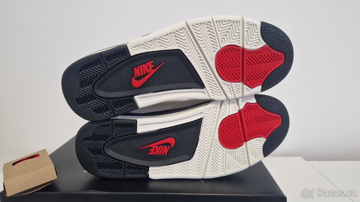 Jordan 4 Retro Flight Club - 6