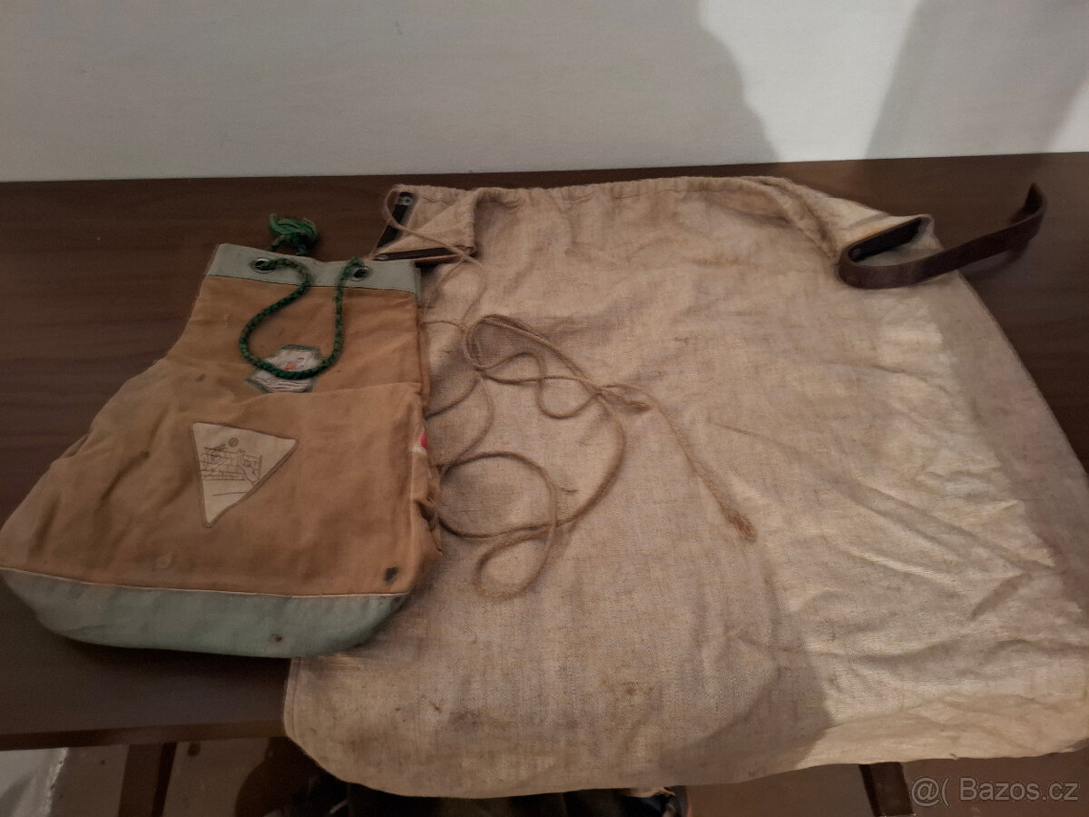 Prodám staré vojenské batohy,pytle - 6