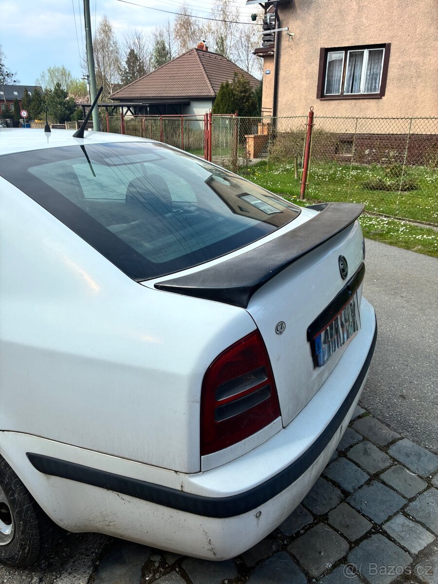 Skoda Octavia 1 - 6