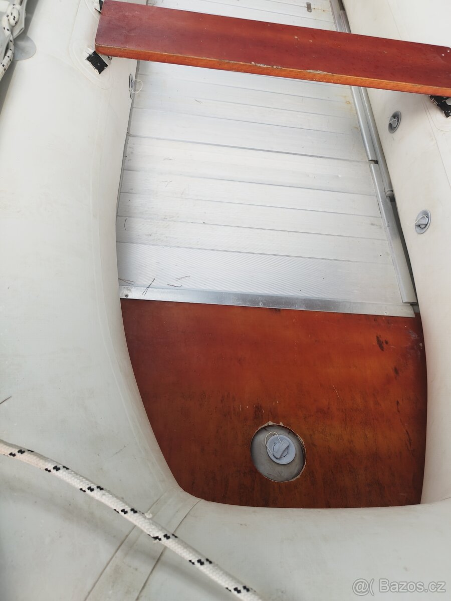 Prodám nafukovací člun Pacifik Marine 380 cm - 6