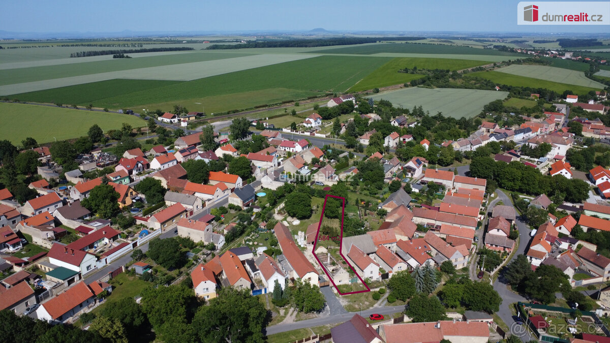 Prodej pozemku 684 m2 - 6