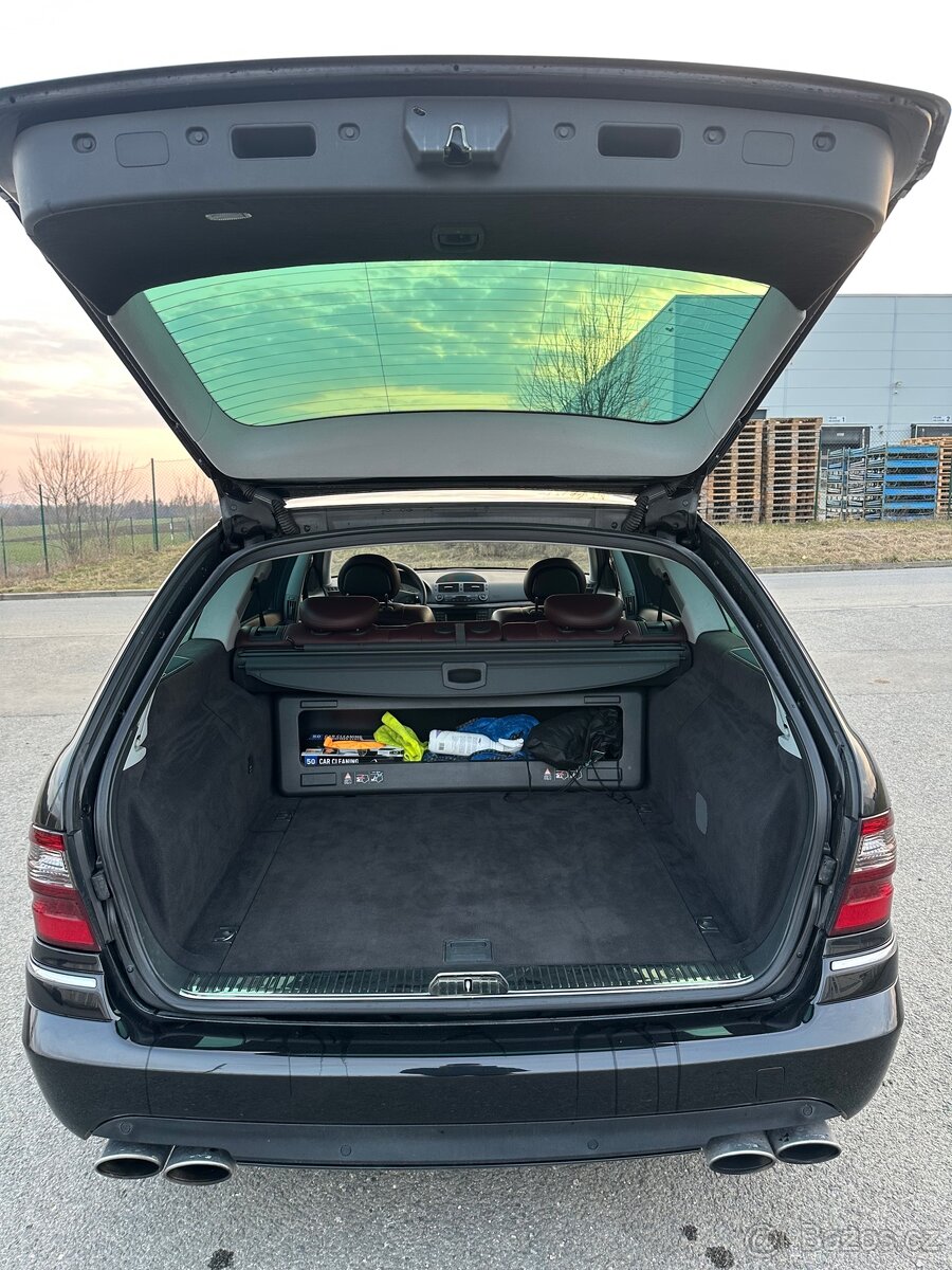 Mercedes E55 AMG - 6