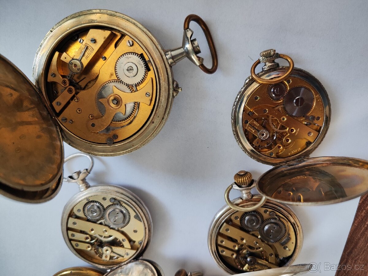 8x kapesni hodinky stříbrné a v niklu - 6