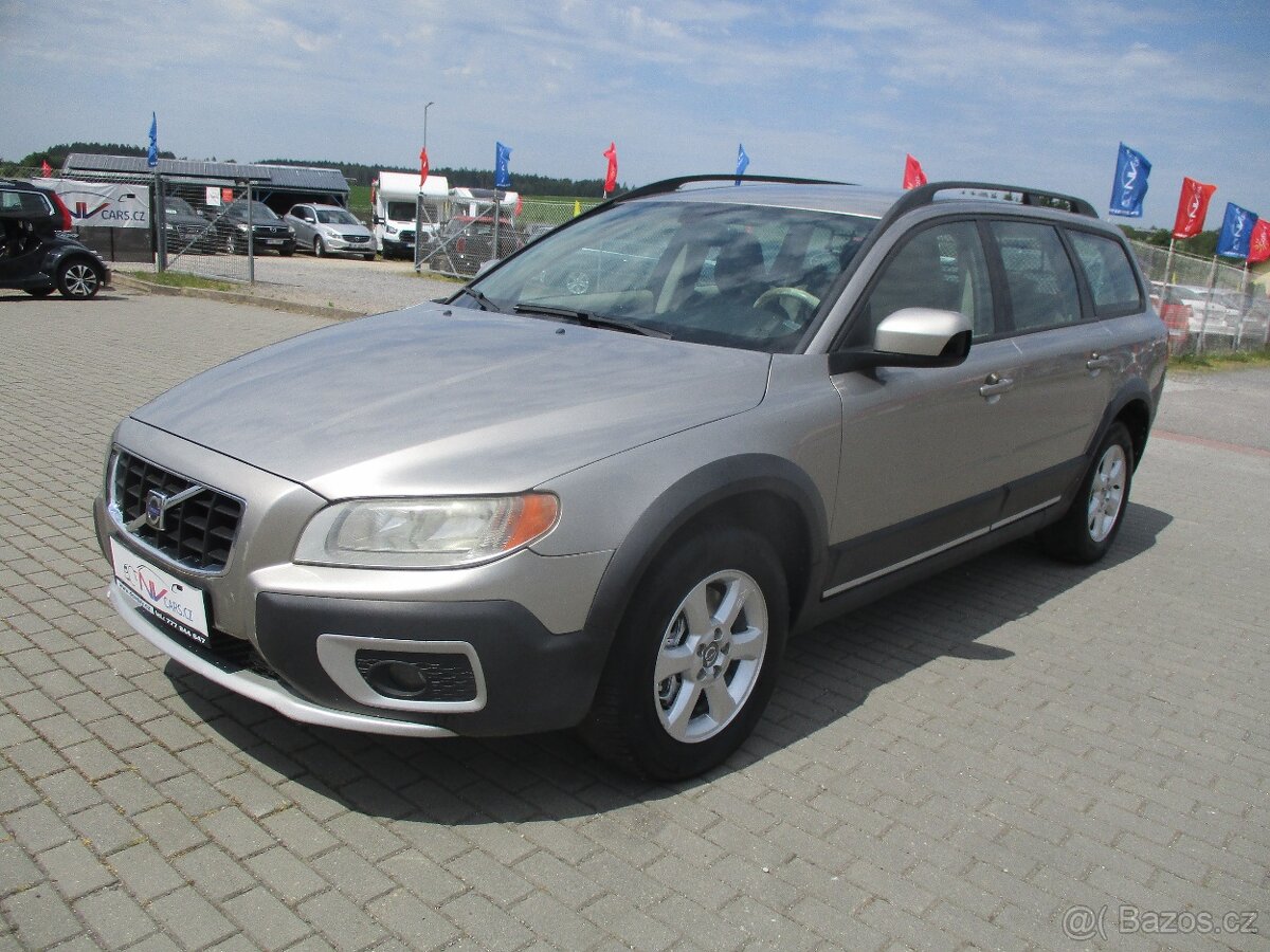 VOLVO XC70 D5 151kw AWD Momentum Kinetic 07/2010 - 6