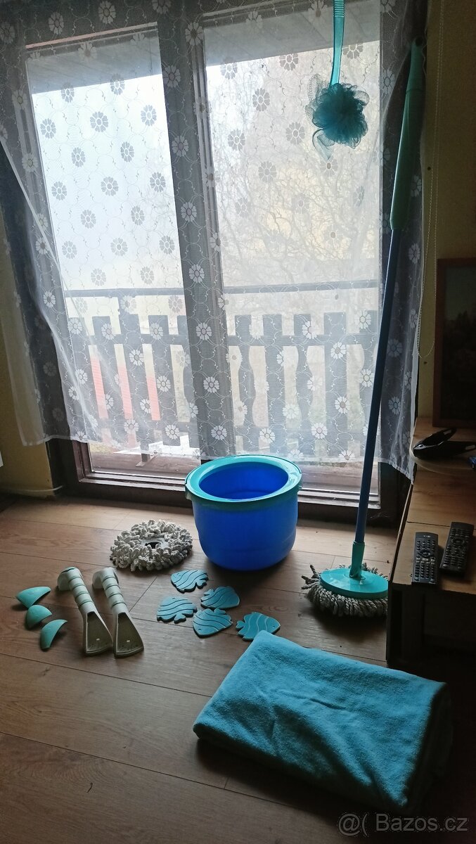 Tyrkysové vybavení koupelny - 6