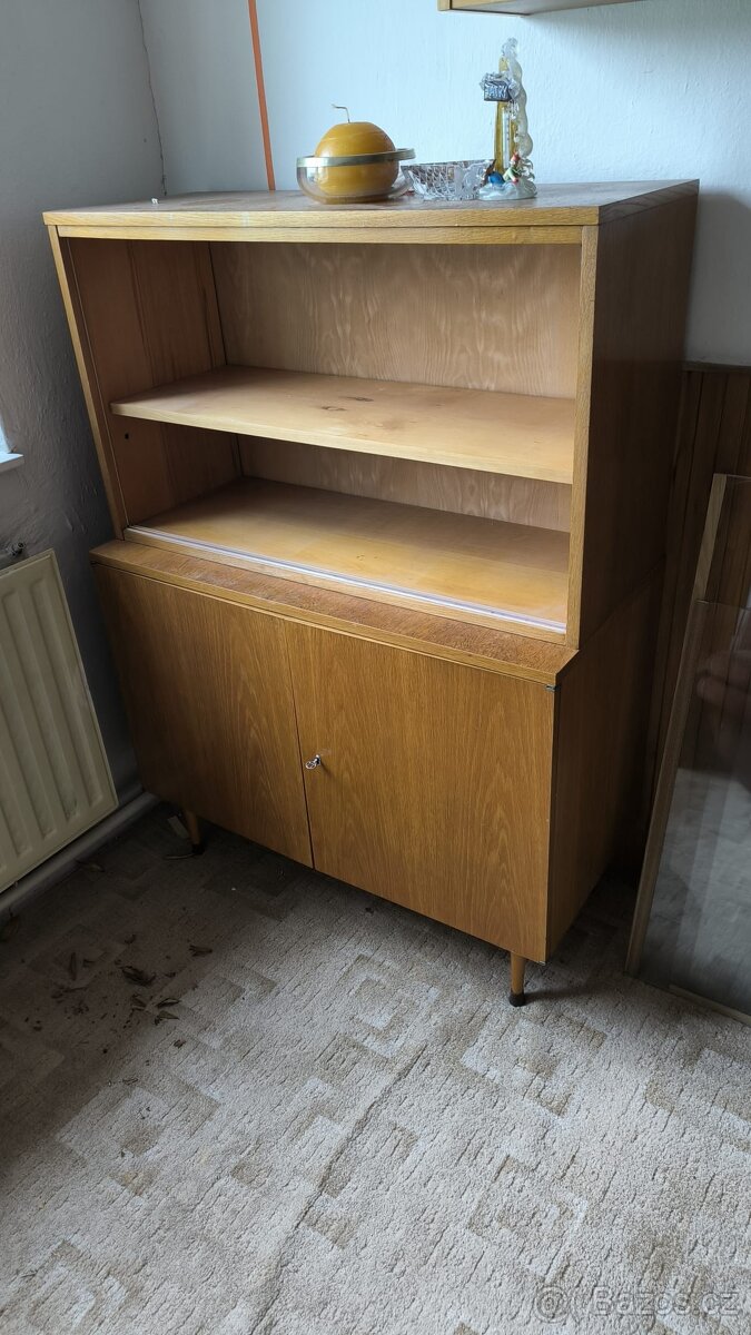Prodám nábytek a terária - 6