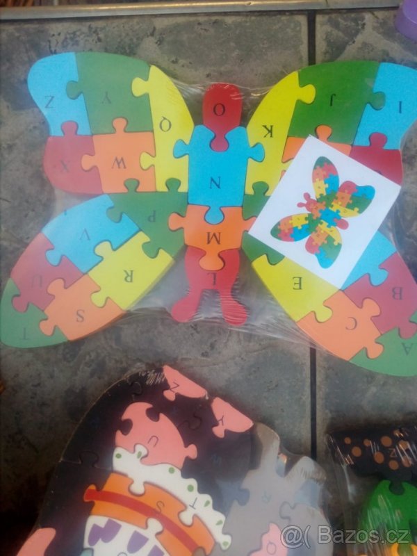 DŘEVĚNÉ A ŠITÉ HRAČKY A DOPLNKY...VĚŠÁK NA OBLEČENÍ - 6