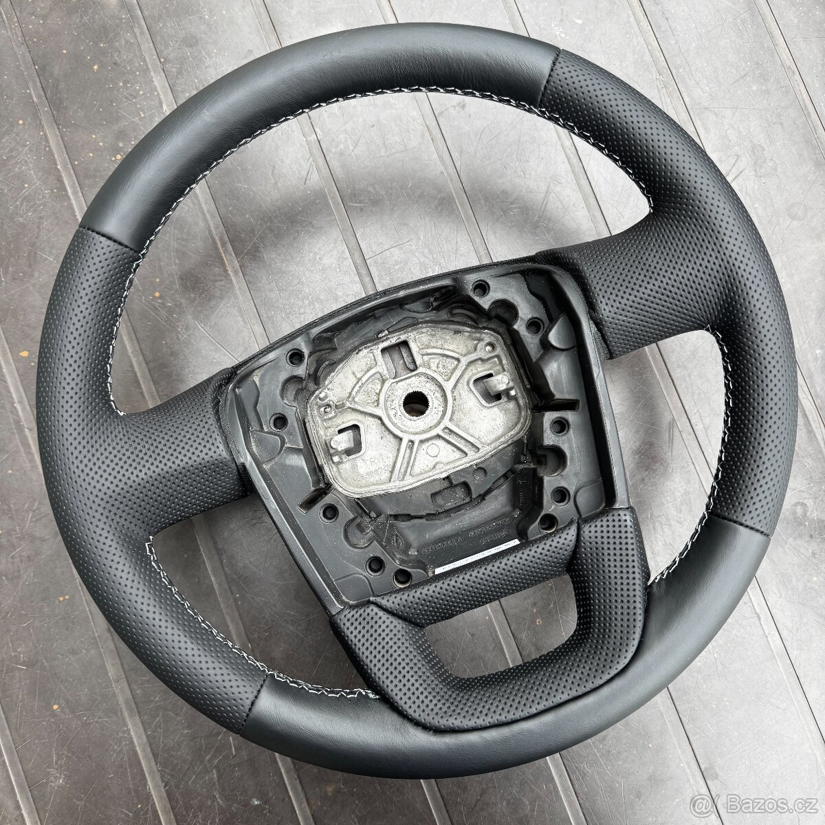 Iveco Daily nový kožený volant - 6