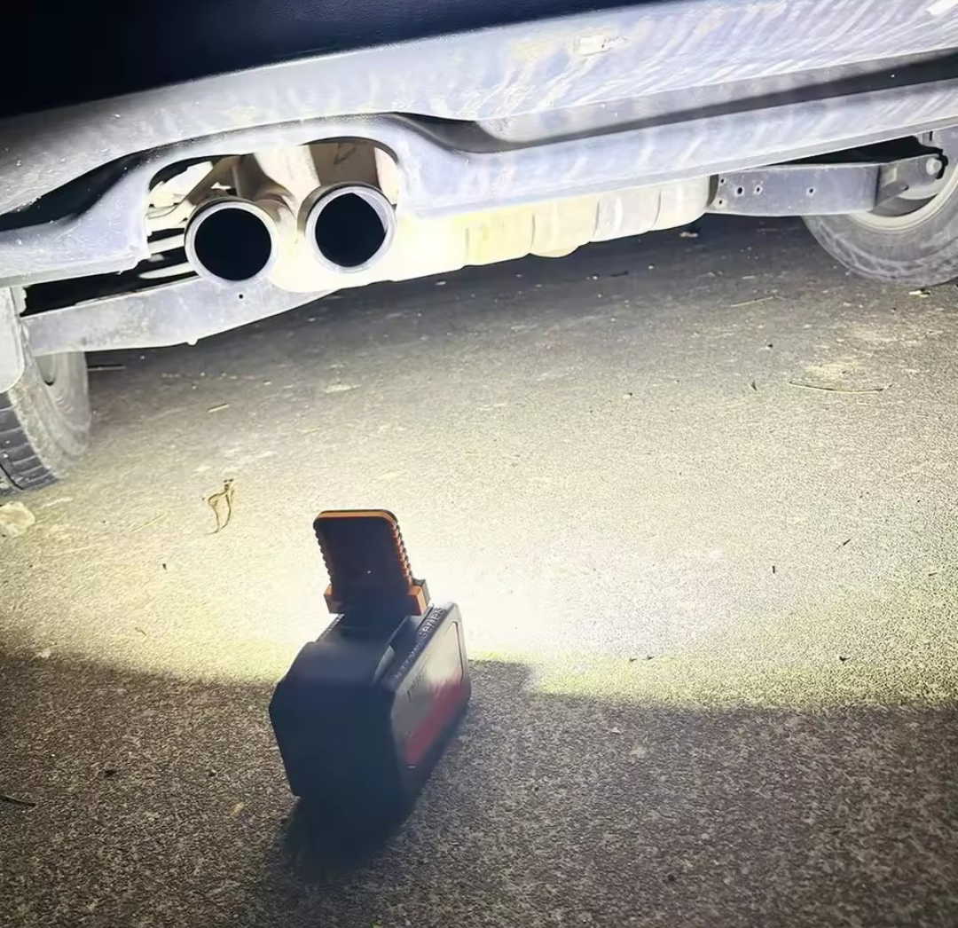 Pracovní svítilna. - 6