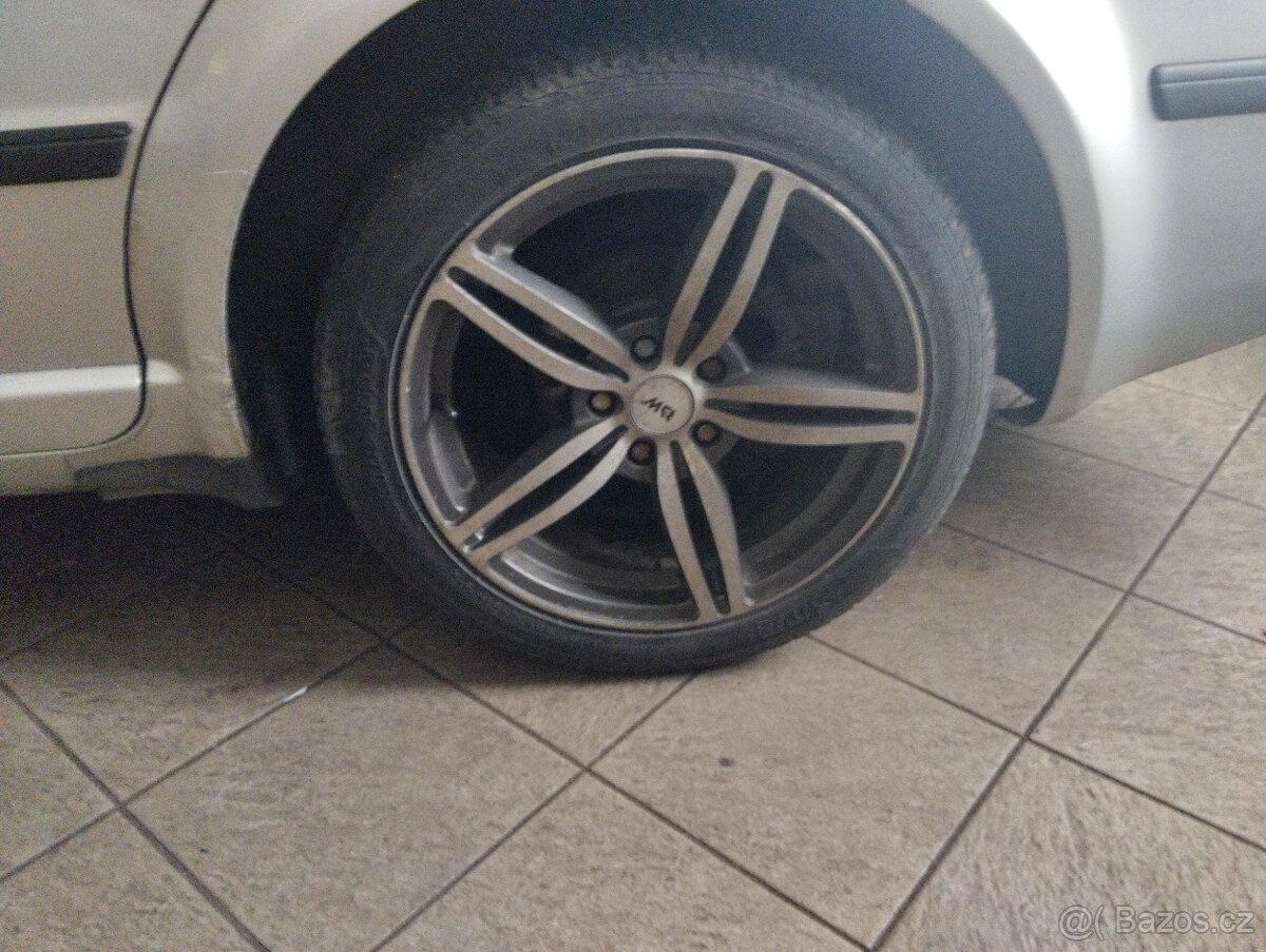 Superb 1.9tdi 96kw automat - 6