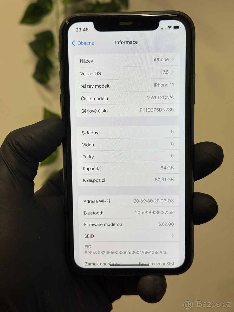 iPhone 11 64GB černý - 6