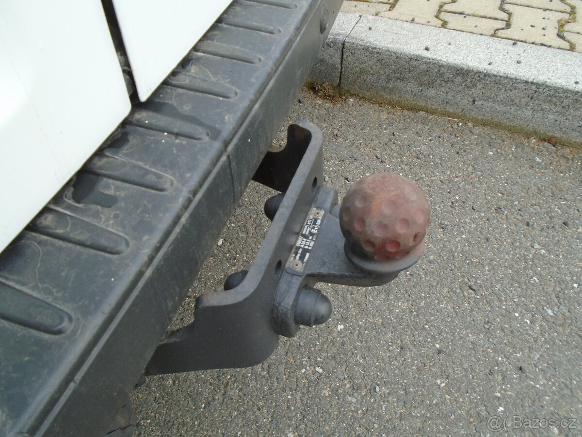 2.2 TDCi 9 míst BUS 92kW L2H2 Klima - 6