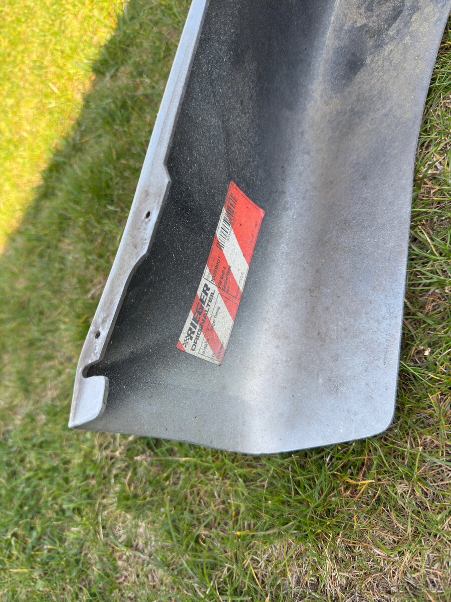 LIP RIEGER VW GOLF 4 - 6