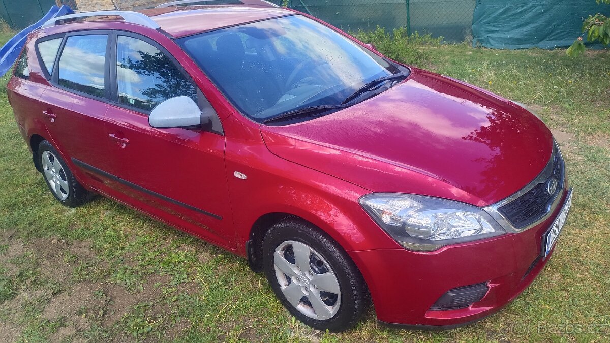 Kia ceed 1.4 66kw , rv 2010 - 6