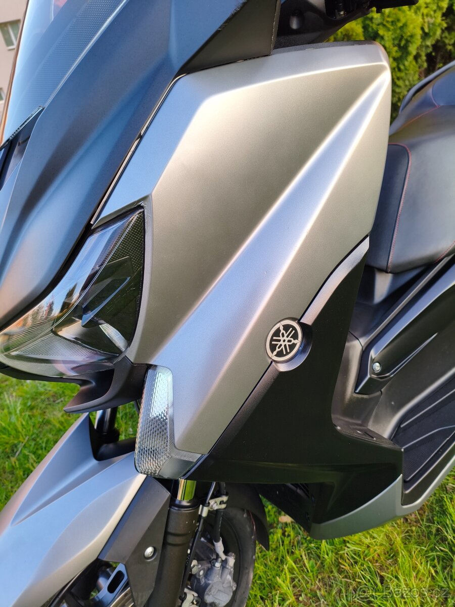 Yamaha X-Max 125i - 6