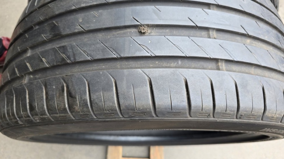 Letní pneu 245/40/19 Nexen - 6