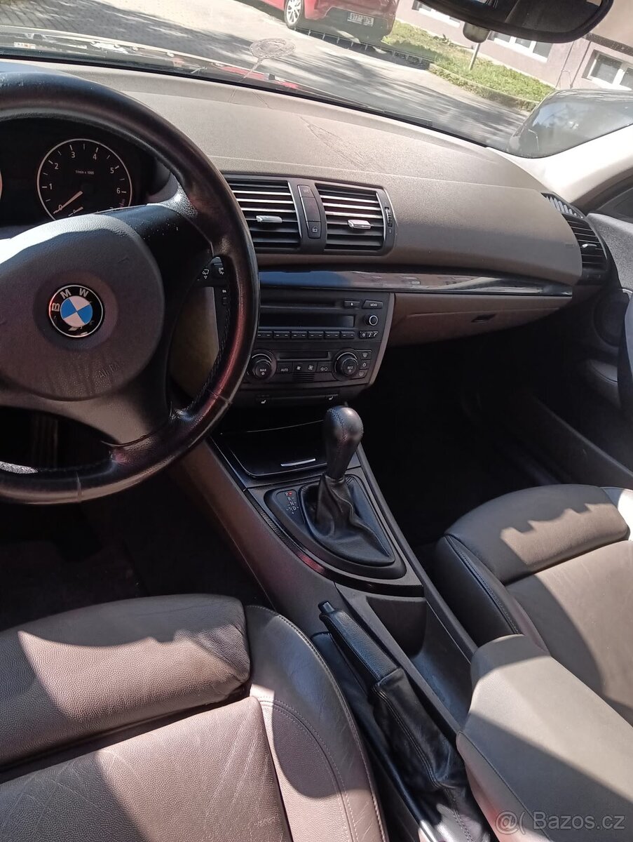 BMW 120i - 6
