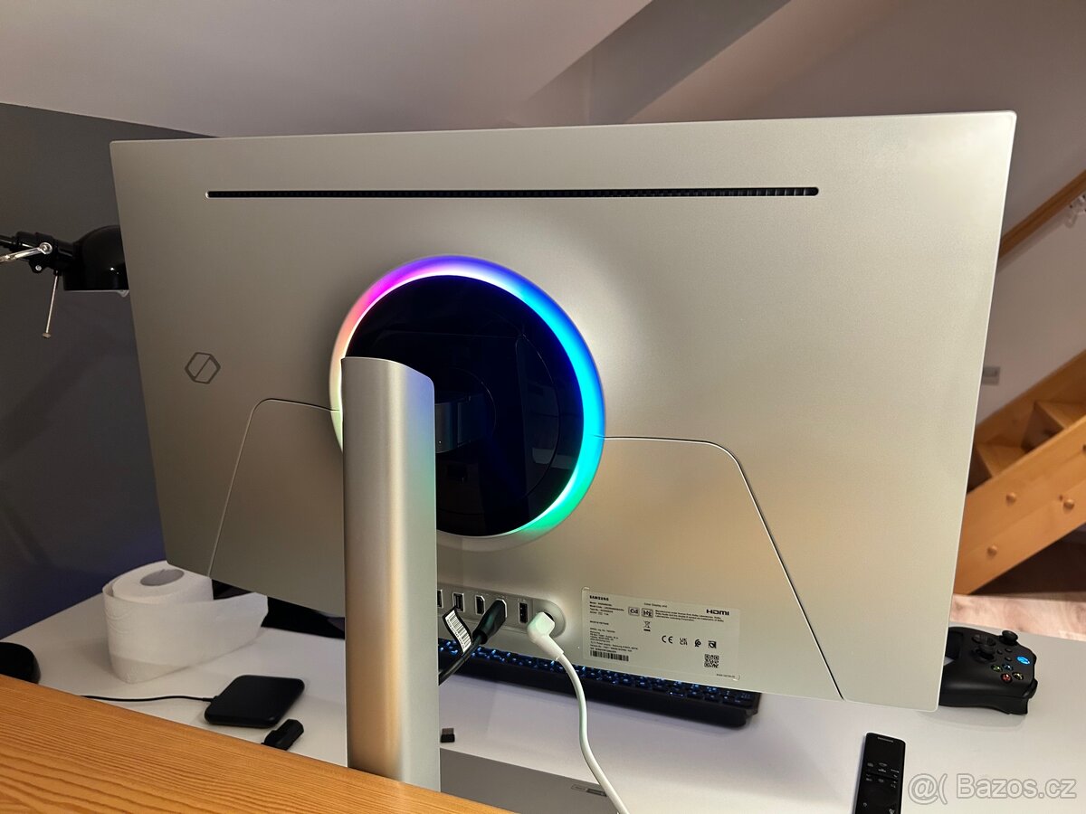 4K 32" OLED Monitor Samsung Oddyssey G8 QD-OLED - 6