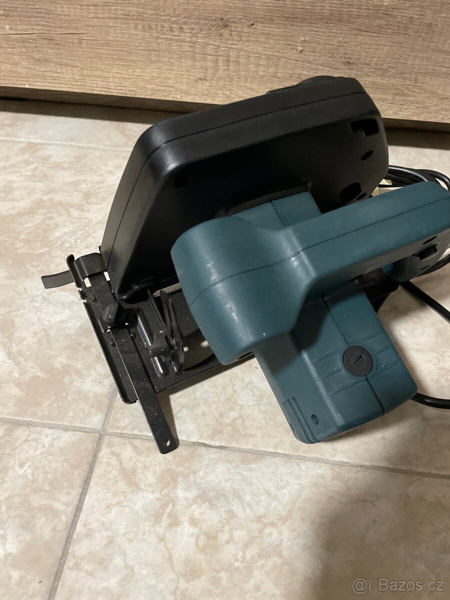 Black & Decker KS840 okružní pila - 6