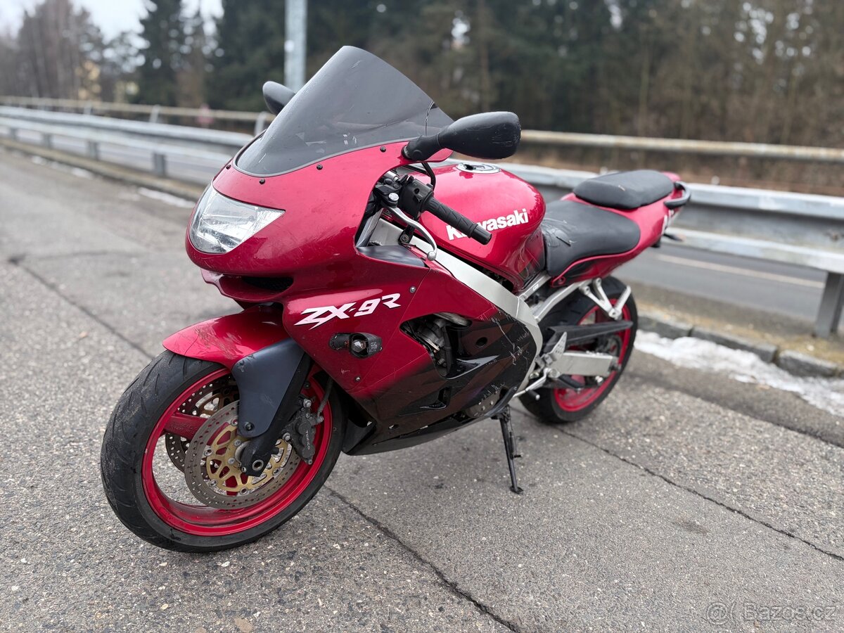 Kawasaki zx9r - 6