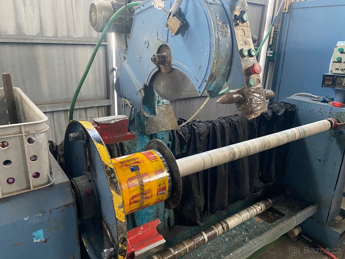 Řezačka dutinek a další stroje - 6