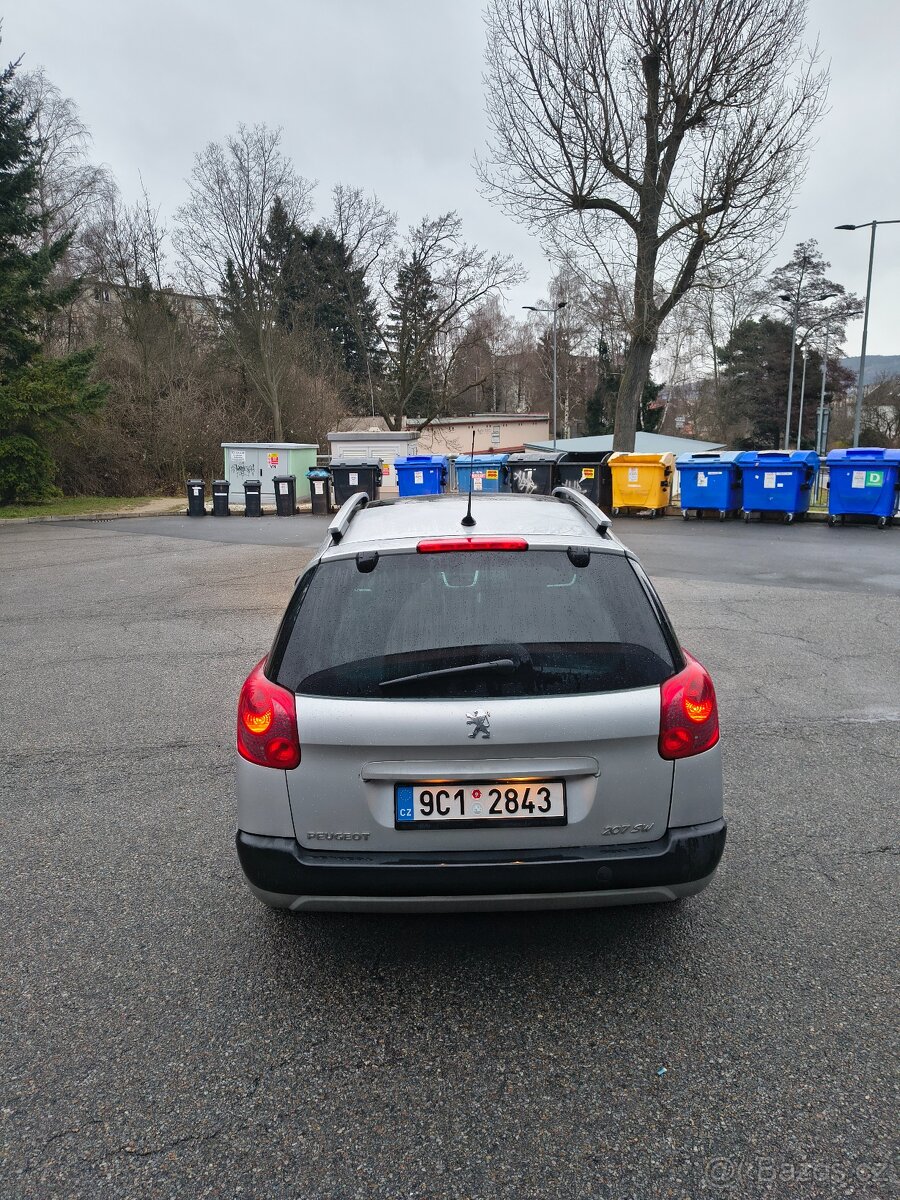 Peugeot 207sw - 6