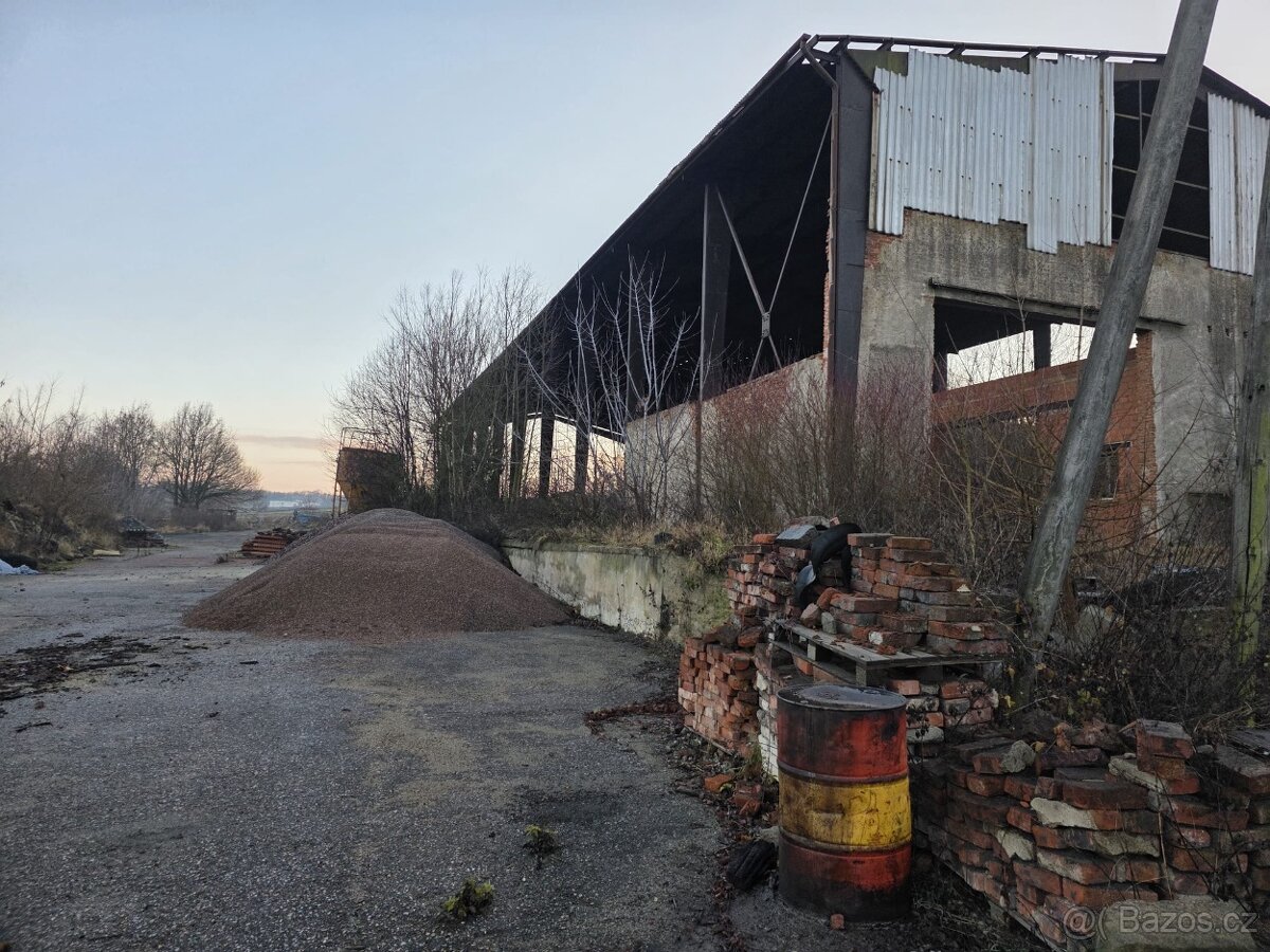 Zemědělská hala 1050m2 - 6