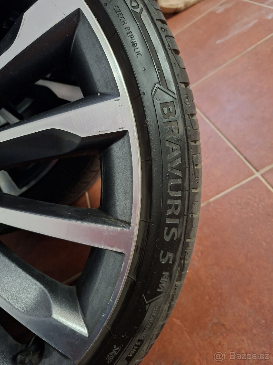 Barum Bravuris 5HM 225/35 R19 - 6