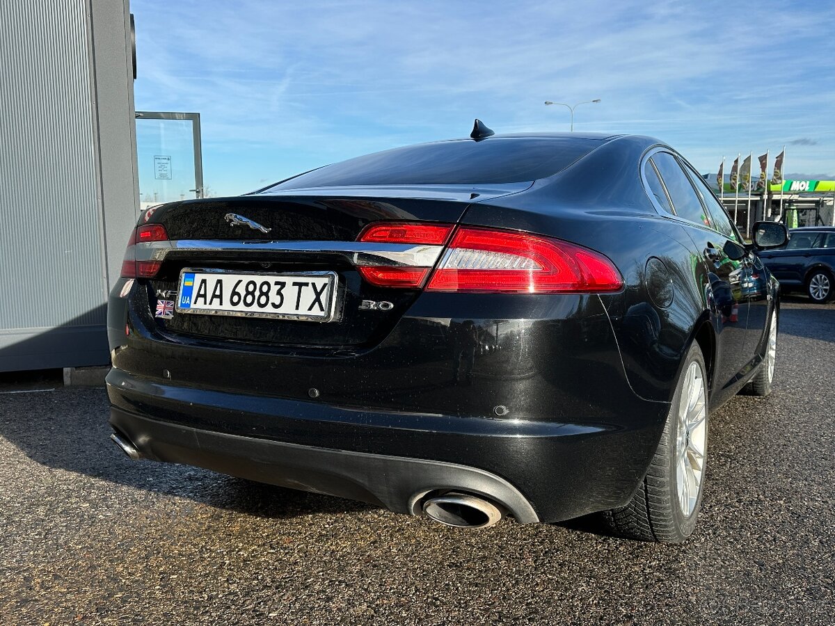 Jaguar XF 2012 - 6