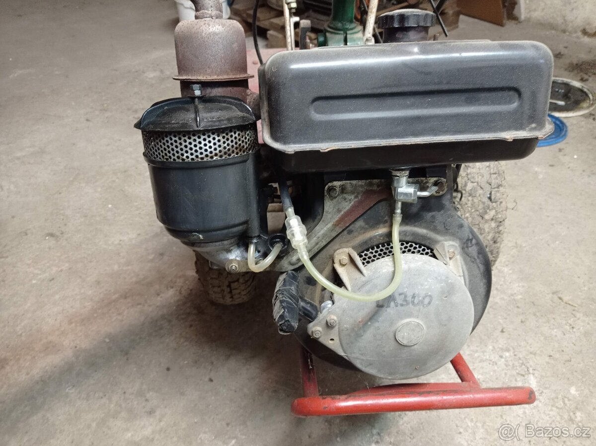 Rotavator, nosič nářadí - 6