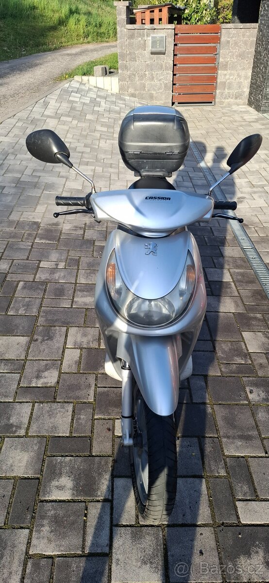 Peugeot looxor 150 - 6