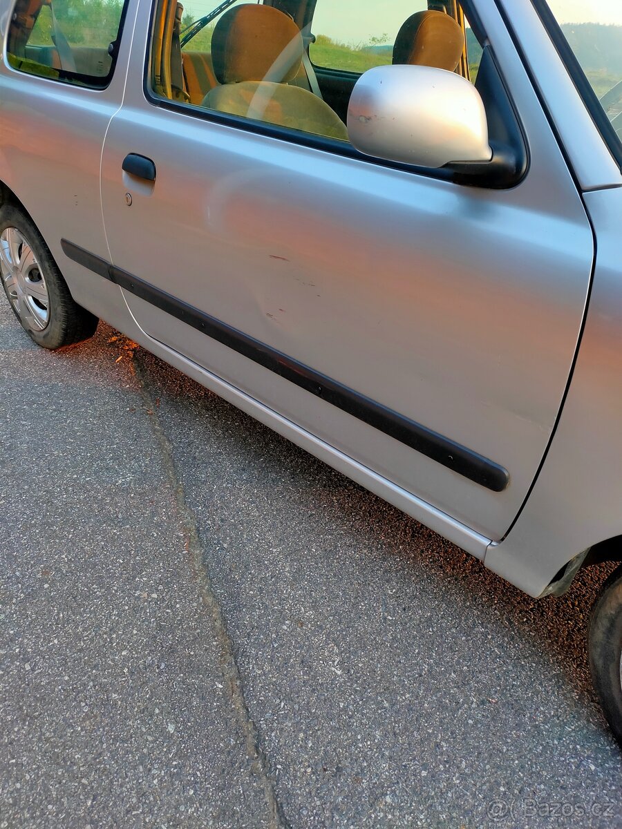 Nissan Micra K11 1.0 40kw - 6