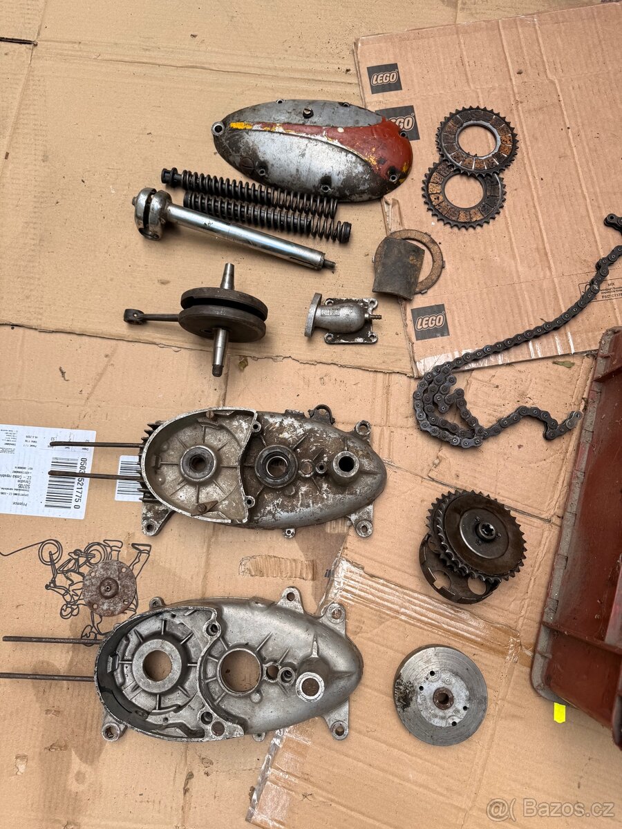 Jawa Pionýr motor dily - 6