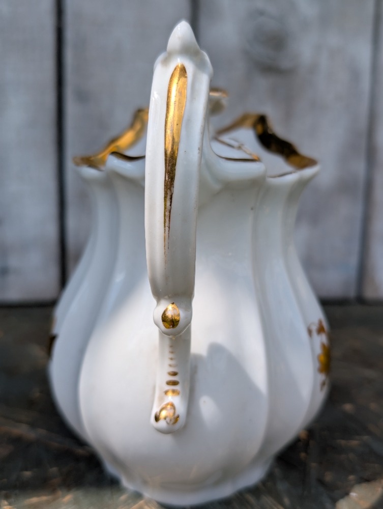 Starožitná mléčenka...konvička, víčko s květem. - 6