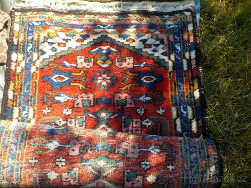 staré ručně vázané koberece a přehozy - 6