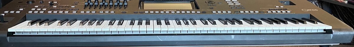 Yamaha Genos - bezvadný stav, základní set, volitelně stojan - 6