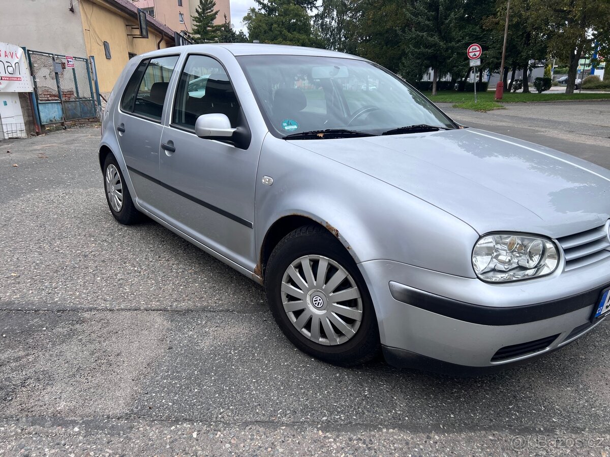 Golf IV. 1.4 - 55kw - benzin - 6