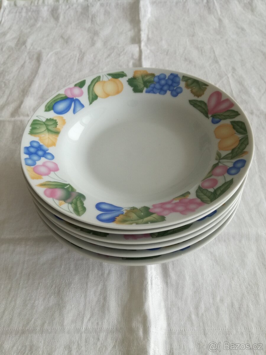 sada talířů - 6